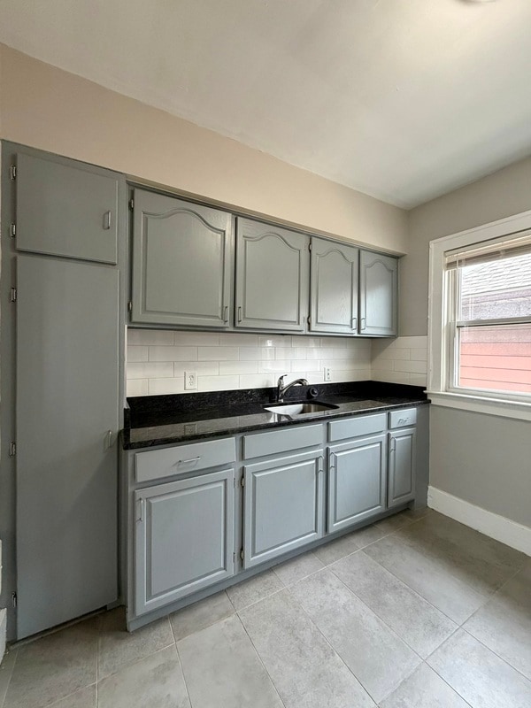 Photo - 168 Bondie St