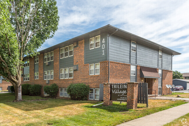 Building Photo - Trilein Village Apartments