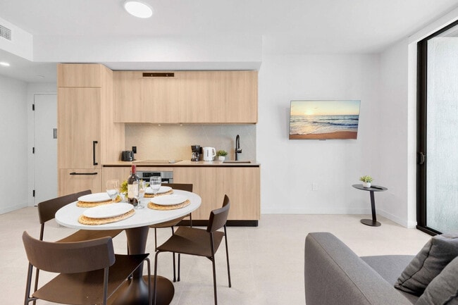 Photo - 501 NE 1st Ave Unidad GO ID1496919P