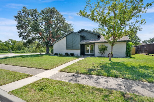 Building Photo - 2038 Sancerre Ln Rental