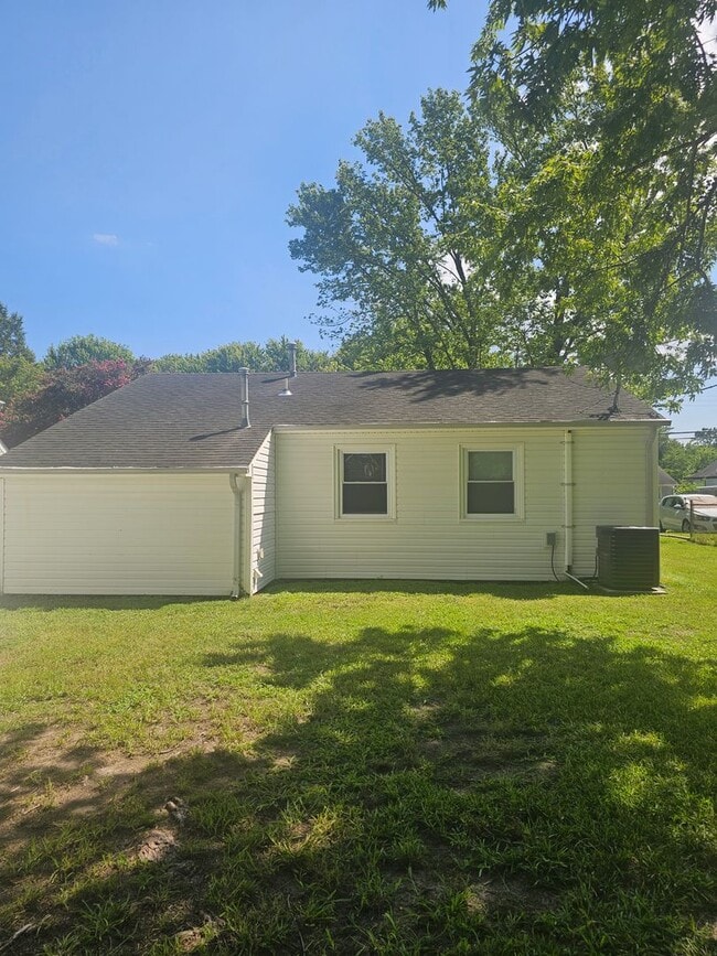 1489 Morgan Dr