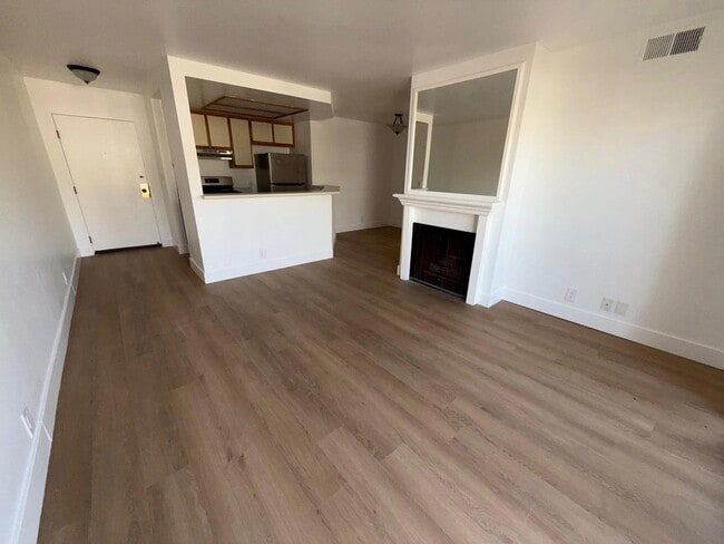 Photo - 1321 N Vista St Unit 309