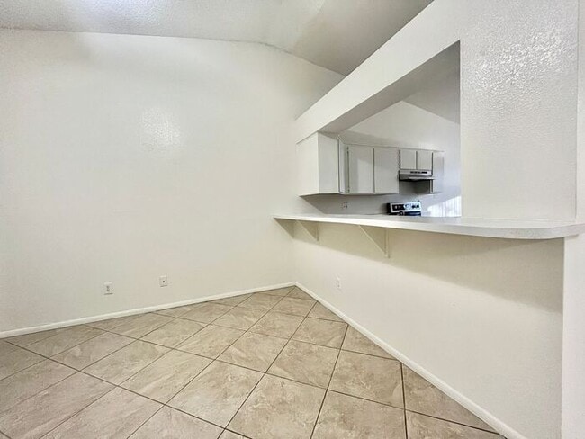 Photo - 16818 N 56th St