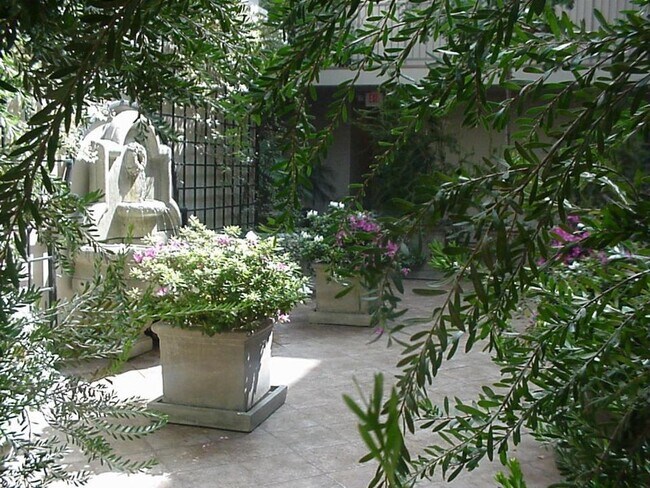 Photo - 1725 Butler Ave