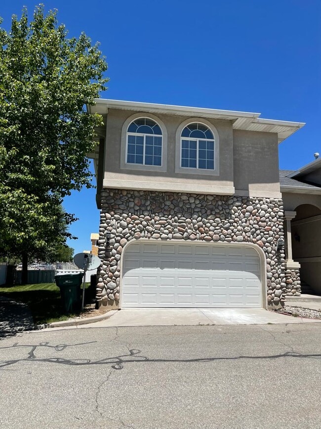 620 N Fairfield Rd