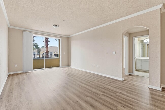 Photo - 8539 Gate Pky W Unit 9303