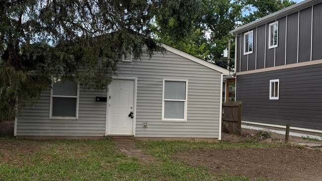 Building Photo - 29 S Bradley Ave