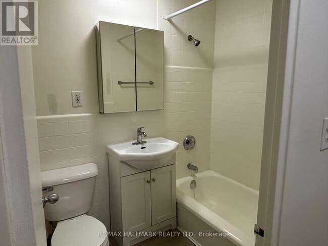 Photo - 134 Lawton Blvd