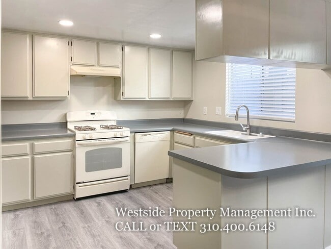 Photo - 3739 S Centinela Ave Unit 3739 - 2