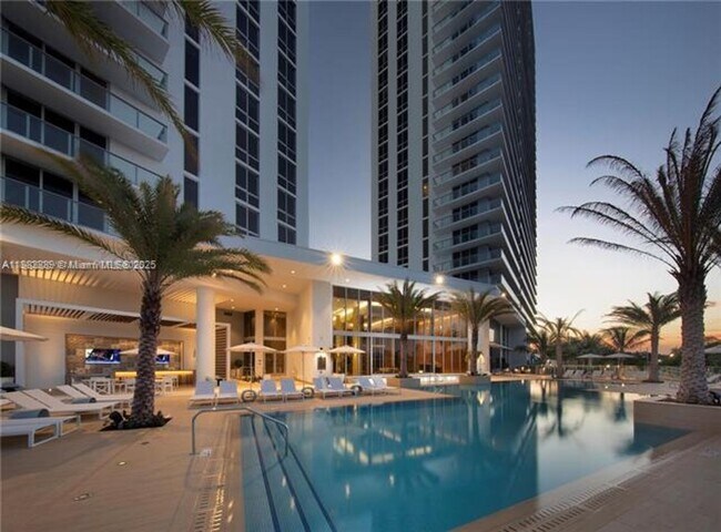 Photo - 16385 Biscayne Blvd Unit 16385 Biscayne Blvd  1717
