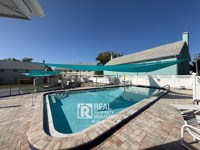 Photo - 6704 Hickorywood Ln