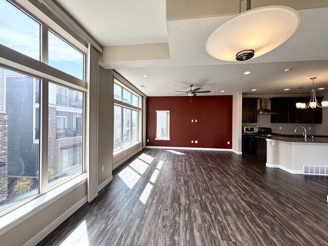 Photo - 65 N Rio Grand Ave