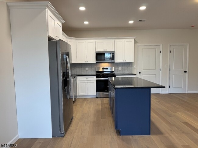 Photo - 188 Heckel St