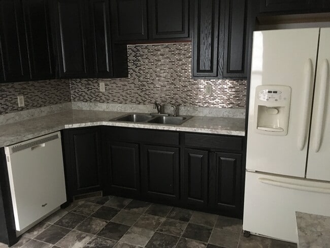 Photo - 612 Main St Unit Half double home