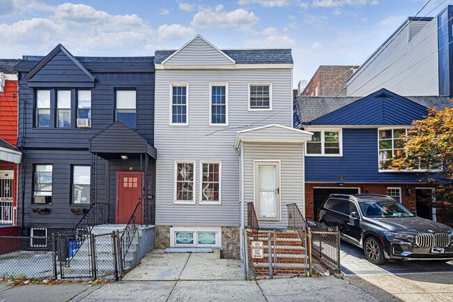 Building Photo - 99 Jewett Ave Rental