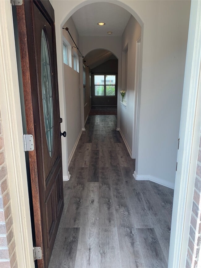 Photo - 18707 Scented Candle Way