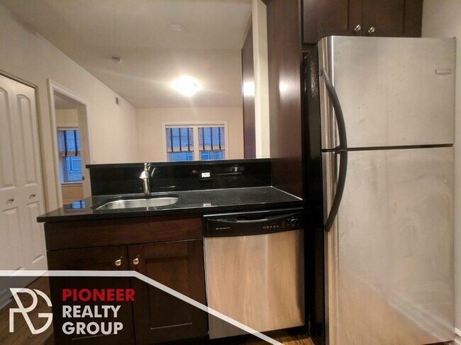 Photo - 3818 N Sheffield Ave Unit 3