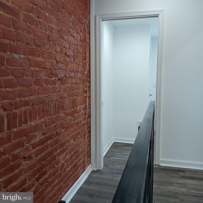 Photo - 1911 N Lawrence St