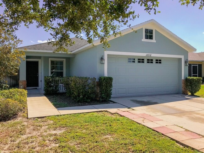 Building Photo - Beautiful 3 Bedroom 2 Bath for Rent in Spring Hill!
