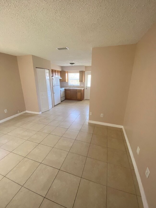 2/1 Lakewood Park - 2/1 Lakewood Park Townhome