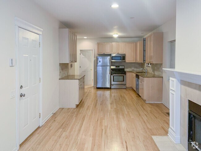 Building Photo - 2320 N Southport Ave Unit 1 Rental