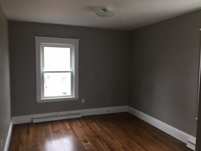 Photo - 23 Williams St Unit 1