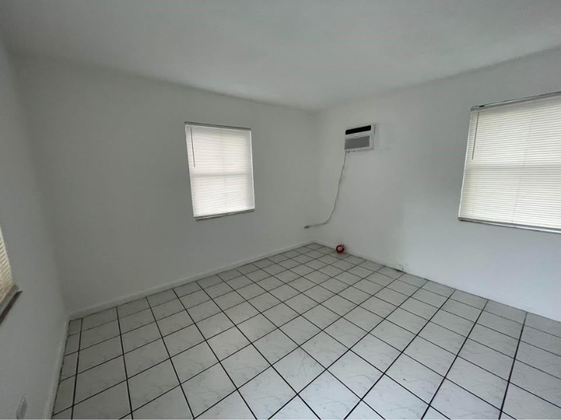 Photo - 250 NE 77th St Unit 7653