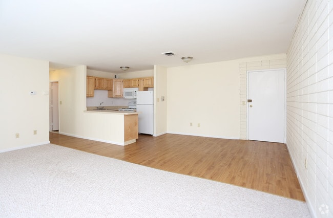 2 Bed Living