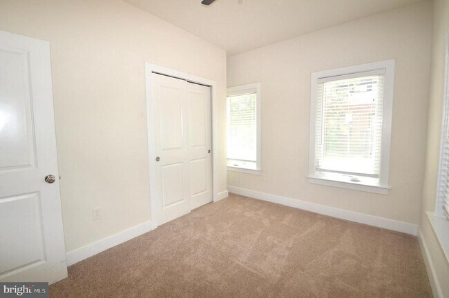 Photo - 408 Stabler Ln