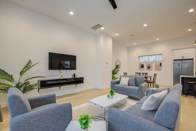 Photo - 2315 Sherwin St Unidad ID1019549P