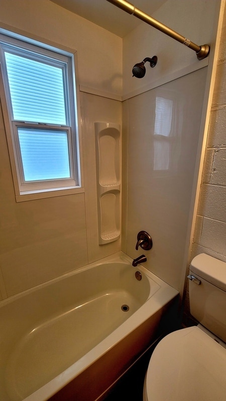 Photo - 118 N Old Church St