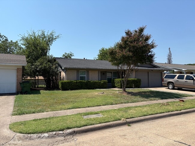 Photo - 3514 Summit Ln