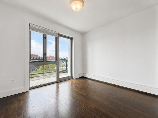 143 Skillman Ave Unit 6A
