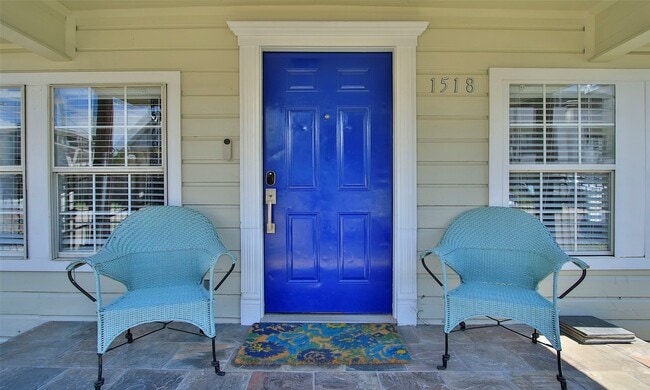 Photo - 1518 Sabine St
