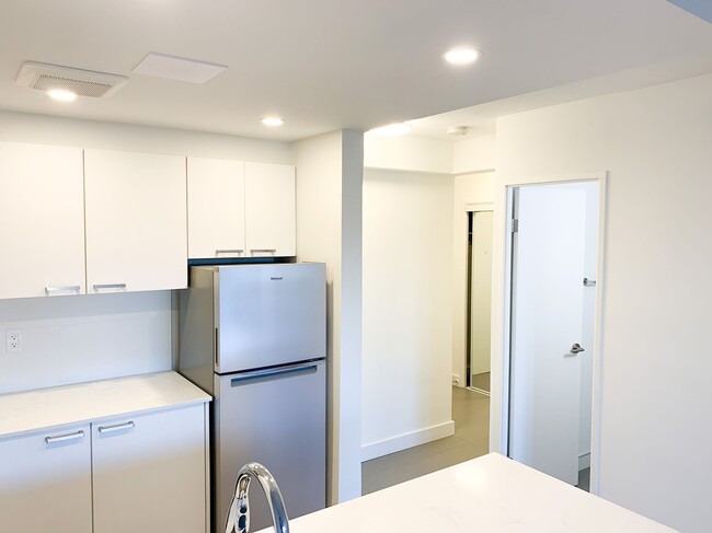 Photo - 230 Oak St Unit 201