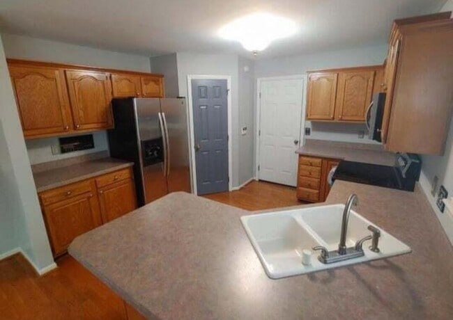 917 Palomino Ln