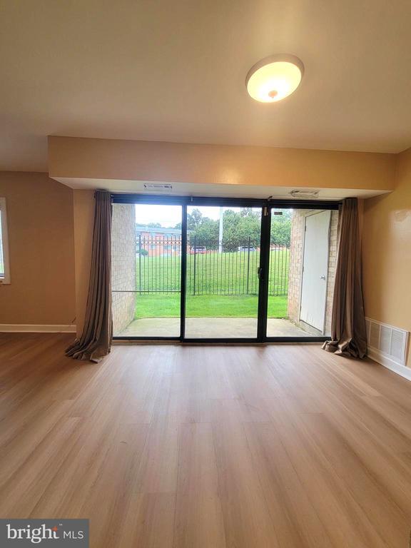 Photo - 6300 Hil-Mar Dr Unidad 4