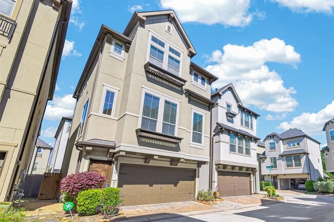 Building Photo - 2715 Shadybrook Meadow Dr