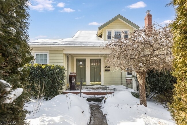 Building Photo - 4 Jefferson Ave Unit 1