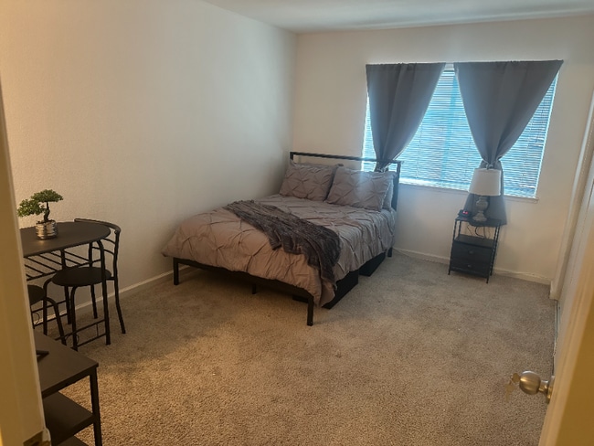 Photo - 4437 Rock Island Dr