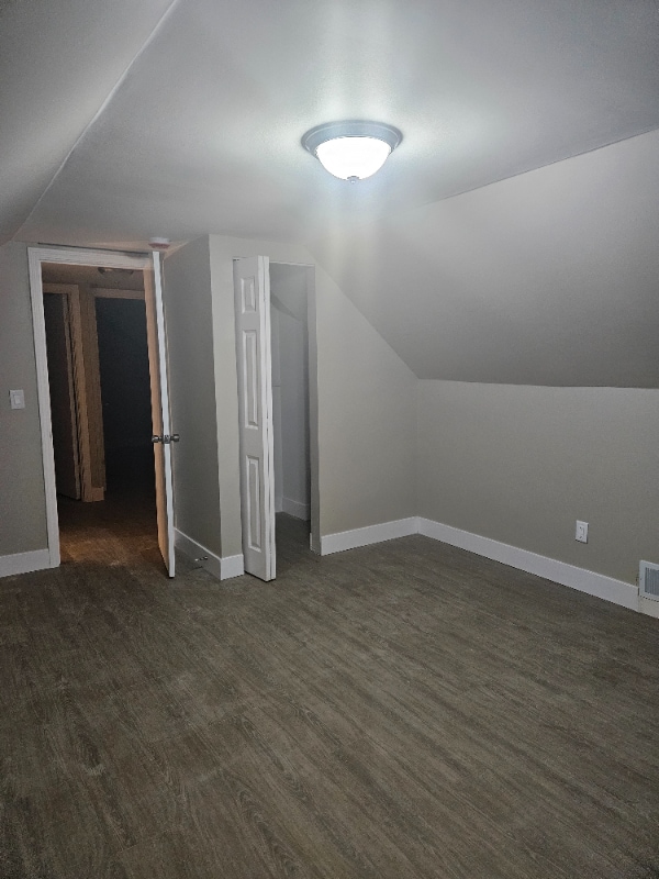 Photo - 8715 Ridge St