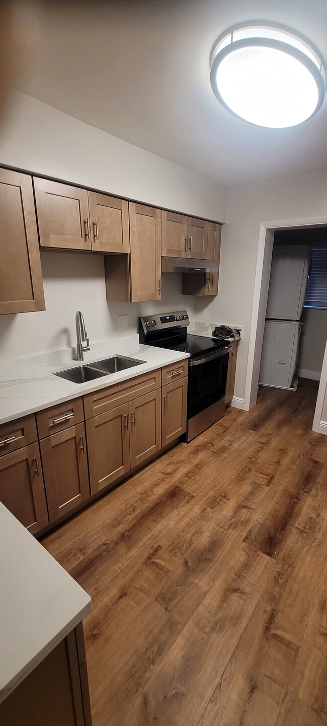 Photo - 3360 NE 16th Ave