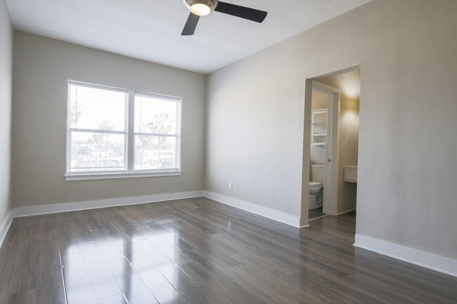 Photo - Modern & Cozy Studios in Koreatown