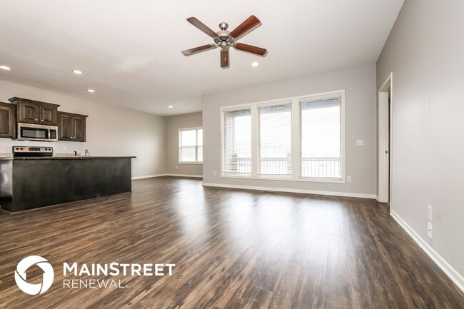 Photo - 209 NE Kim Ct