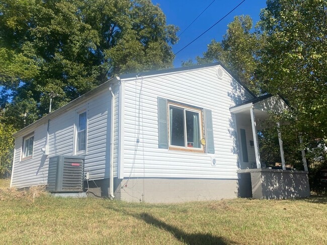 2 Bedroom 1 Bath Home in Greeneville, TN - 2 Bedroom 1 Bath Home in Greeneville, TN