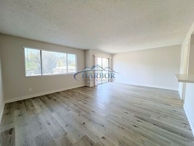 Photo - 2315 S Grand Ave Unit 11