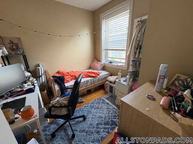 Photo - 17 Highgate St Unit 4
