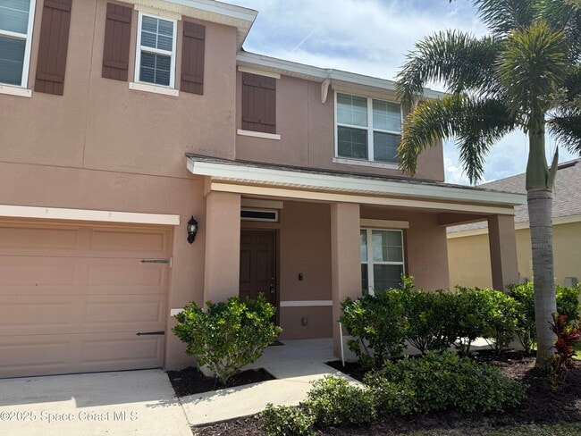 Photo - 137 Sutherland Dr SW