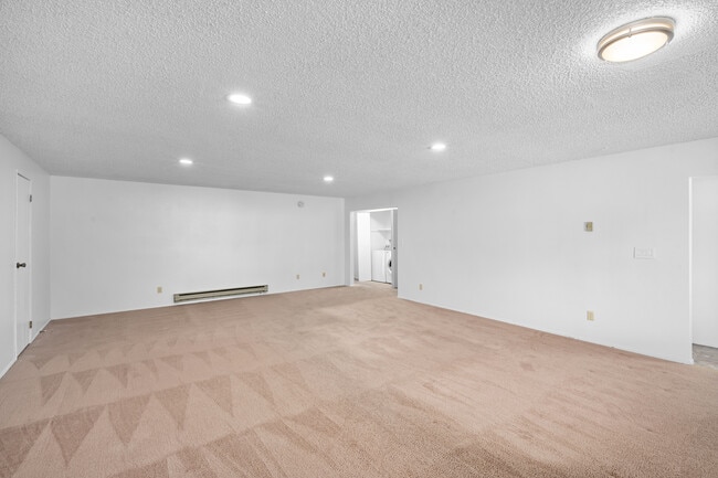 Photo - 1601 Norpoint Way NE Unit A