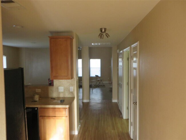 Photo - 3633 Hawk View St